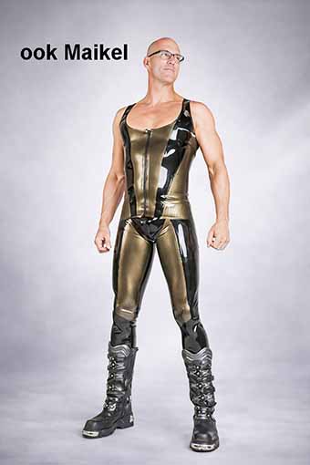 Maikel latex kleding eigenaar